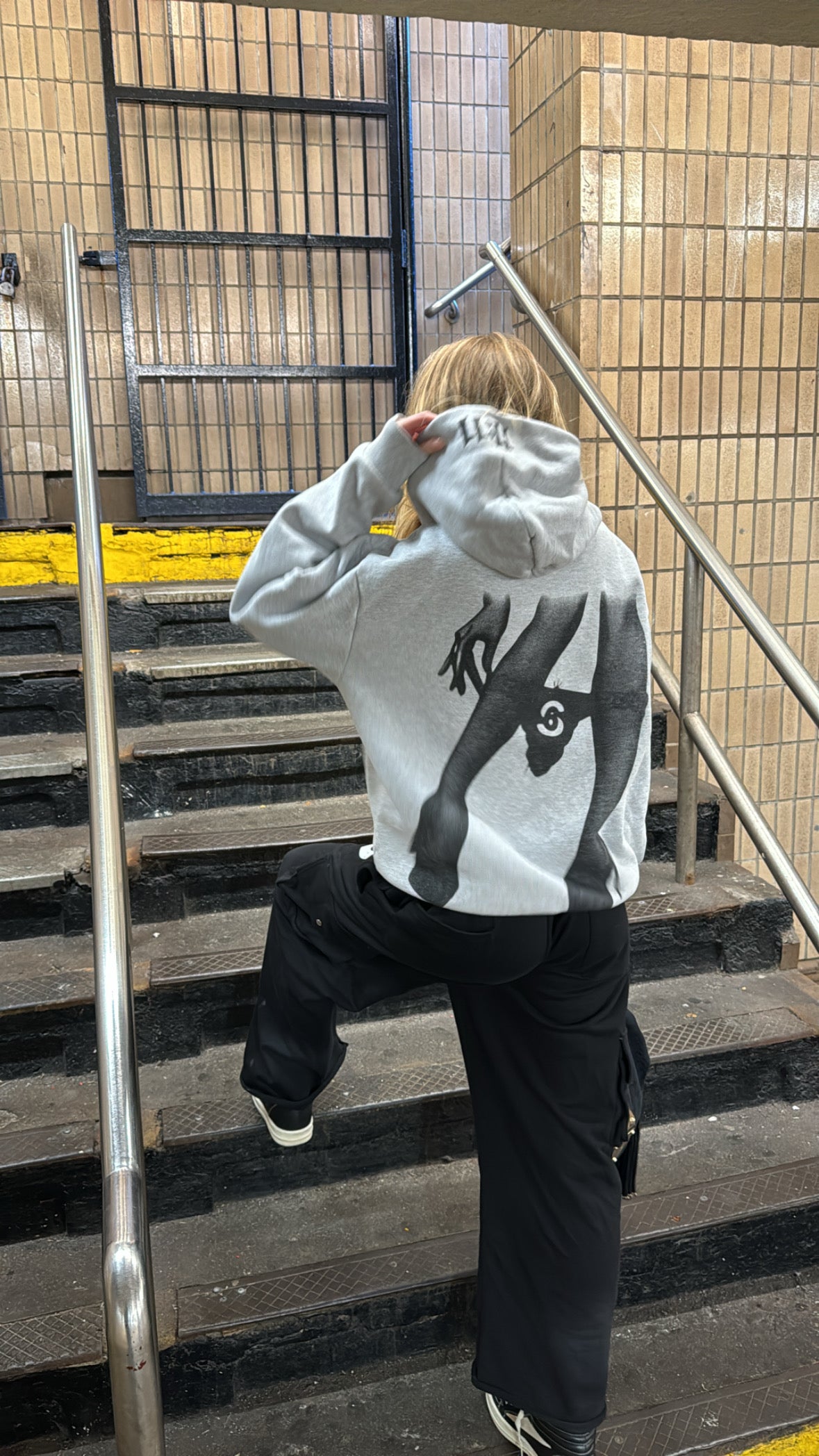 SEX6 HOODIE