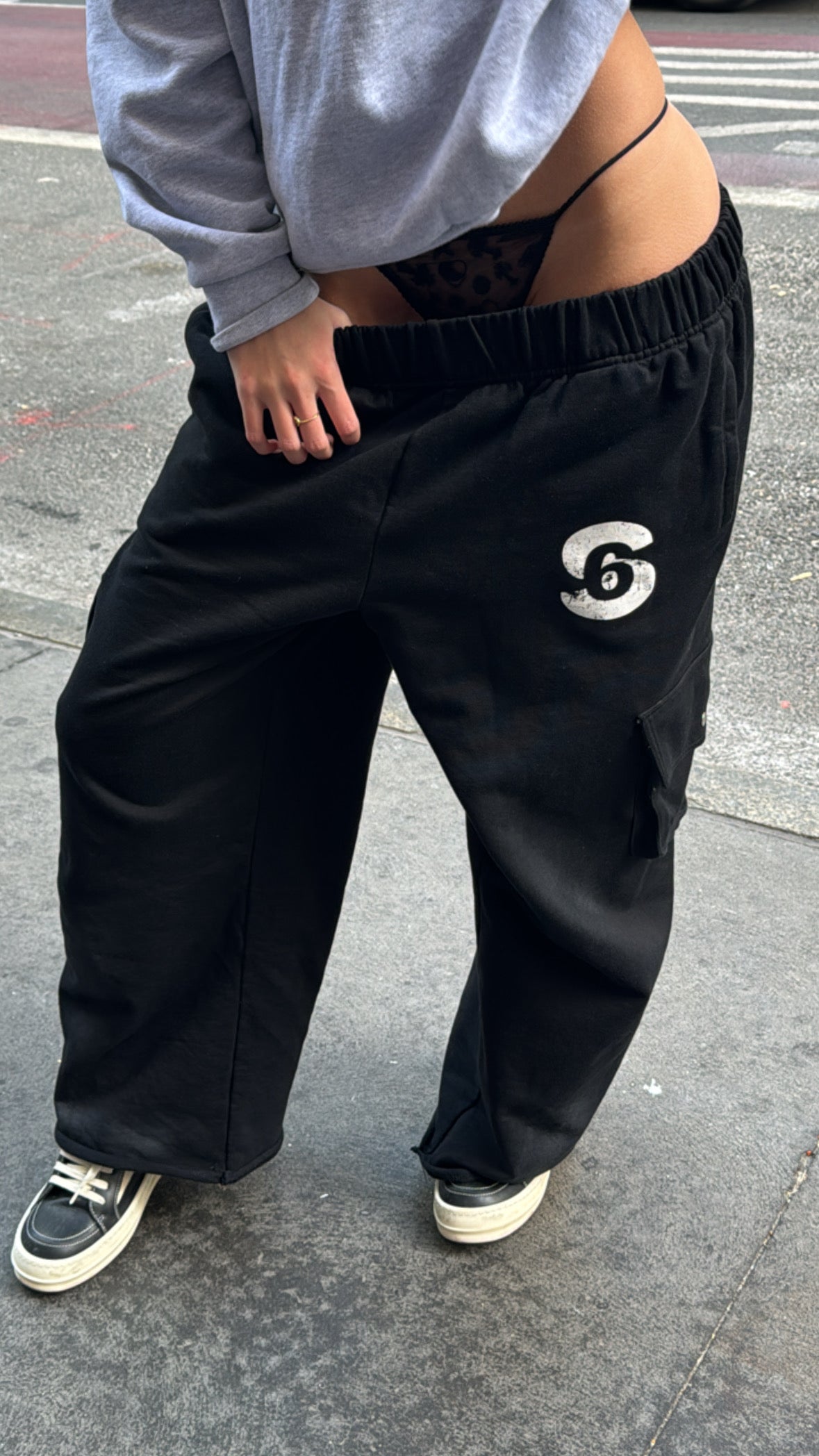 SEX6 CARGO SWEATS