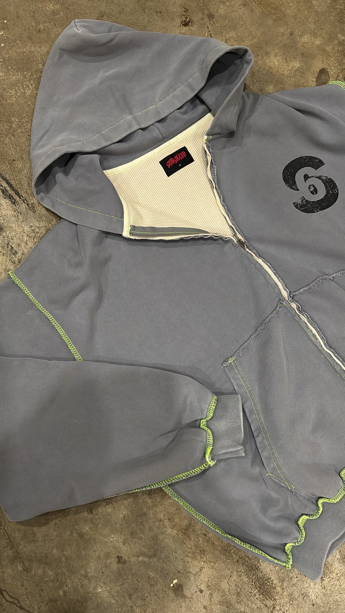SEX6 Zip up